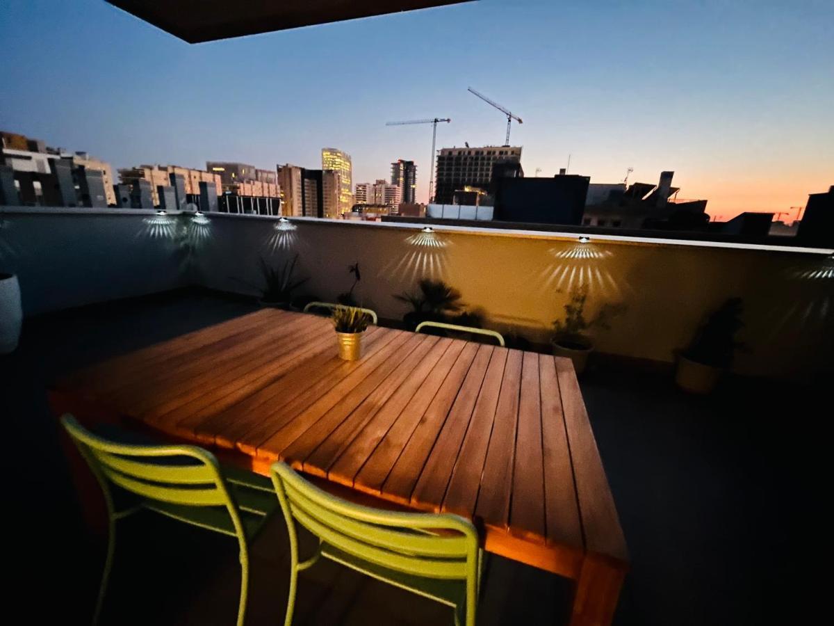 Beach & Culture Barcelona Port Forum Penthouse Apartment Sant Adria de Besos Exterior photo